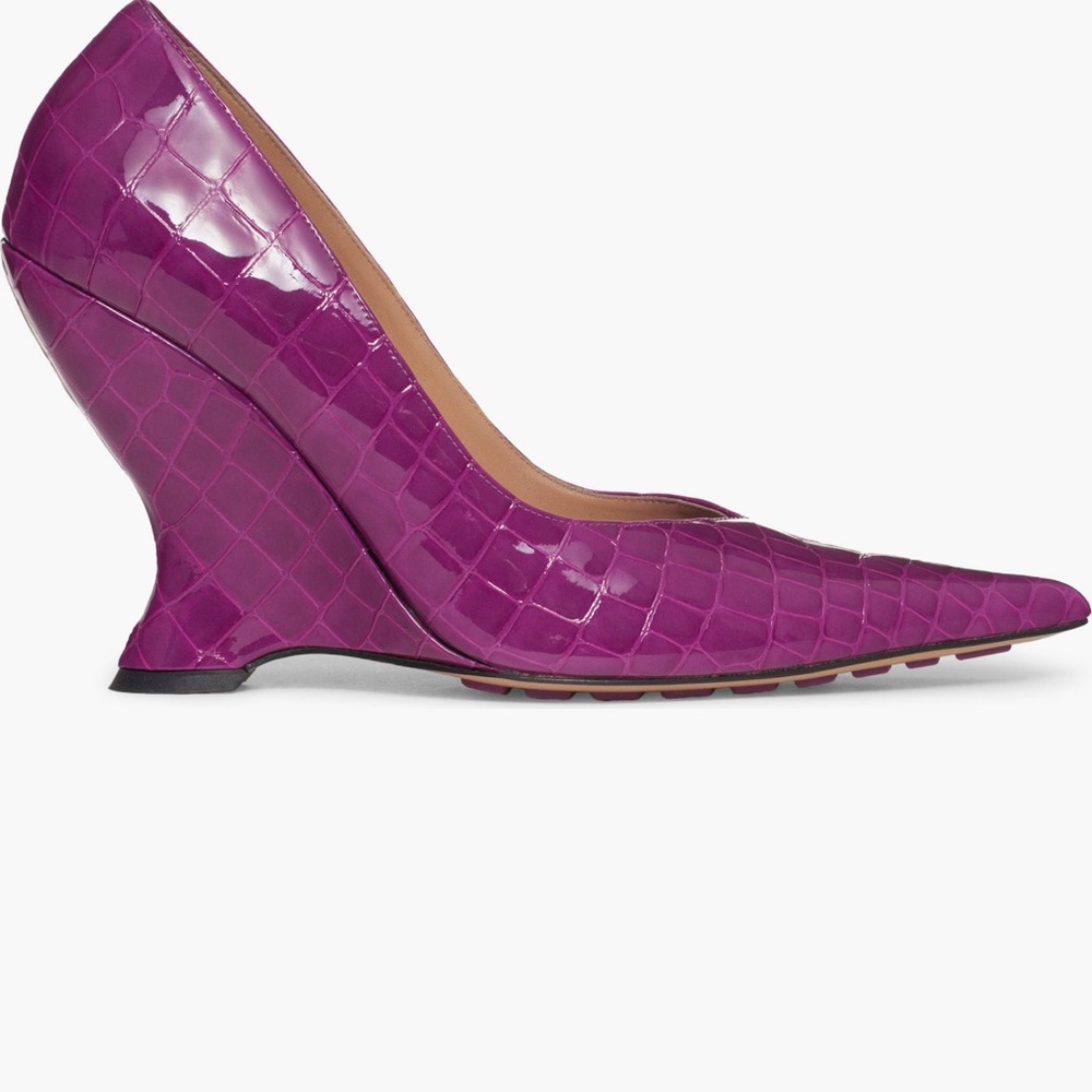 Bottega Veneta croc embossed wedge pump